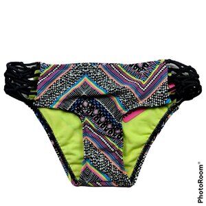 NWT Bikini Nation Junior's Hipster Macrame Bikini